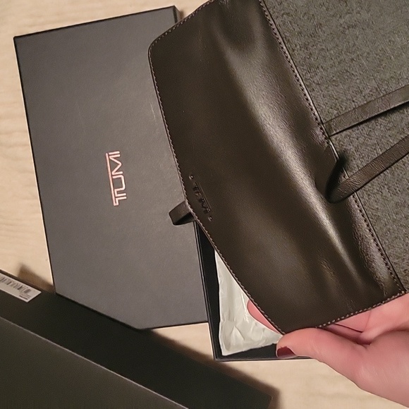 Tumi Nester Jewelry Roll Earl Grey - Picture 10 of 11